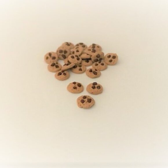 Handmade -- 6 Pcs Miniature Simulated Cookies Dollhouse Room Box Shadow Box - Picture 1 of 1